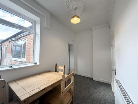 2 bedroom terraced house to rent - Photo 3