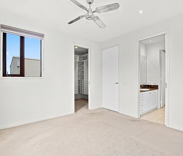 Unit 2/5 Northcote Terrace, - Photo 1