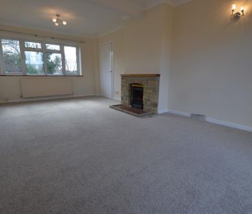 4 bedroom detached bungalow to rent - Photo 1