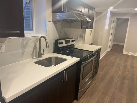 For Lease - 973 Francine Crescent Unit# Bsmt, Mississauga, Ontario - Photo 1