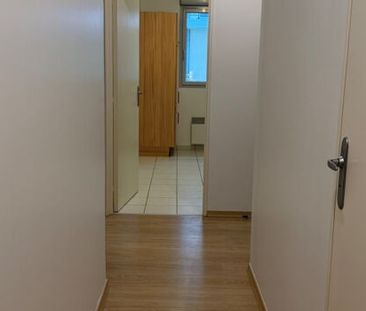 Appartement 3 pièces 66m2 REIMS 865 euros - Photo 2