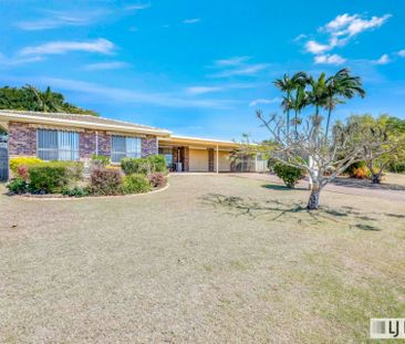 A REFINED RESIDENCE OFFERING COMFORT, SPACE & SUPERB PRACTICALITY - Photo 2