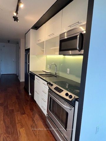 River City I Lofts 47 , #537 - Photo 5