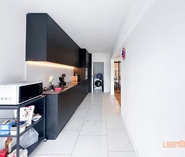 Lichtrijk en vernieuwd 2 SLK appartement op toplocatie - Foto 6