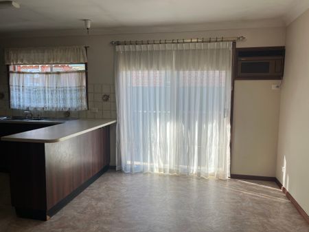 Central Two Bedroom Unit - Photo 4