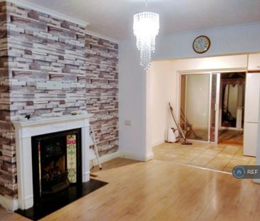 3 bedroom bungalow to rent - Photo 1