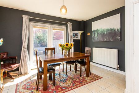 3 bed House - Townhouse To Let - Photo 2