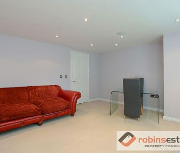 2 bedroom ground floor flat to rent - Photo 3
