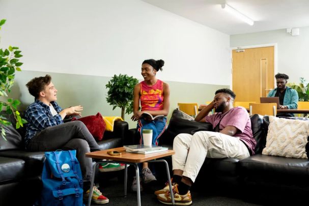 Standard Double Non Ensuite: Two Bed Flat - Photo 1