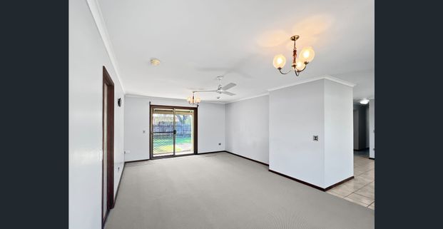 3-Bedroom Home in Sought-After Mountain Creek Location! Available NOW! SHORT TERM LEASE until end February 2026 - Photo 1