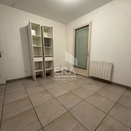 Charmant F2 avec terrasse et parking sécurisé - Photo 3