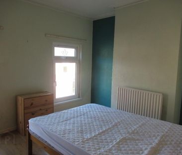 27 Cairo Street, Belfast, BT7 1QS - Photo 5