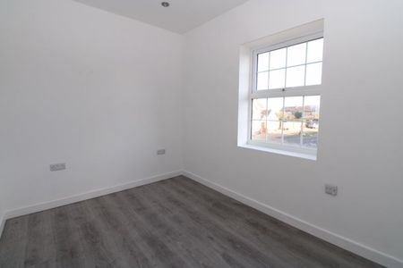 Bedford Road, Ravensden, Bedford - Photo 4