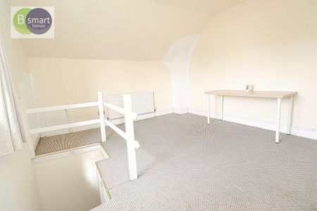 2 bedroom end of terrace house to rent - Photo 3