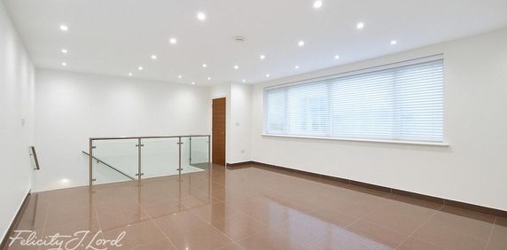 2 bedroom maisonette to rent - Photo 2