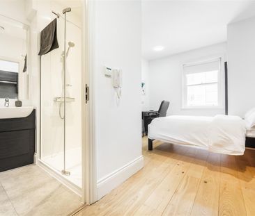 The Bruce Building, Newcastle Upon Tyne - Photo 1