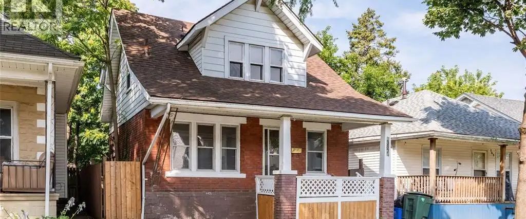 387 JOSEPHINE — 5 Bedroom - Photo 1