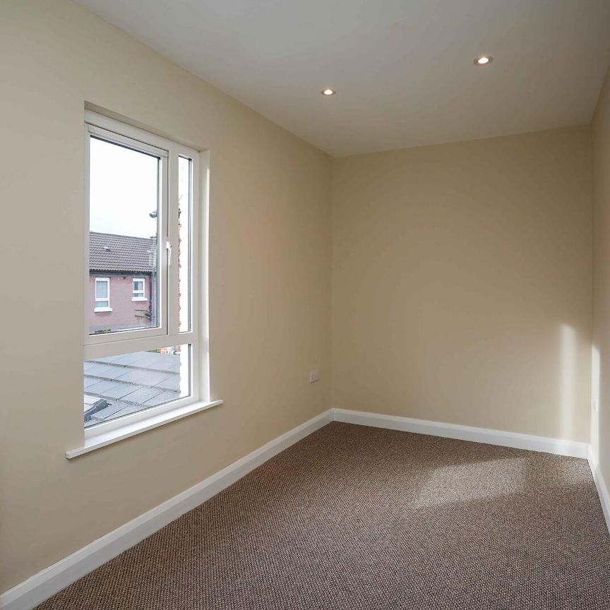 27 Calendon Street, BT133AX, Belfast - Photo 1