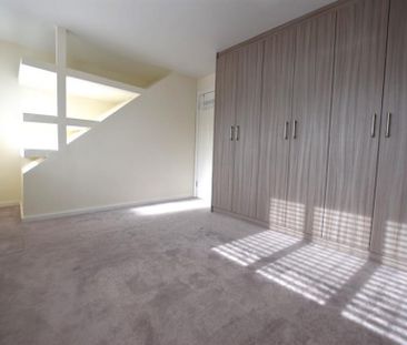 4 Bedroom Semi Detached Valuation - Photo 2