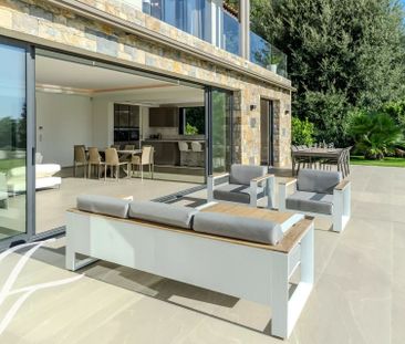 Maison à louer Roquefort Les Pins, Cote d'Azur, France12 000 EUR / ... - Photo 4