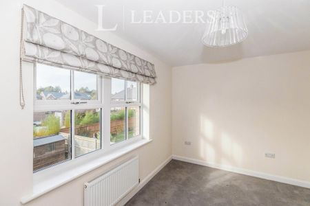 2 bedroom semi-detached house to rent - Photo 2