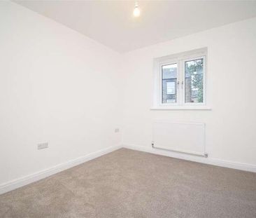 Headland Lane, Earlsheaton, WF12 - Photo 5