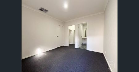 Family Home in a Growing Truganina Community I 3Bed 2Bath 1Car - Photo 4