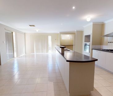 Spacious Family Home in Brighton - Photo 6