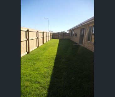 Your Next Family Home Awaits in North Mackay! - Photo 2