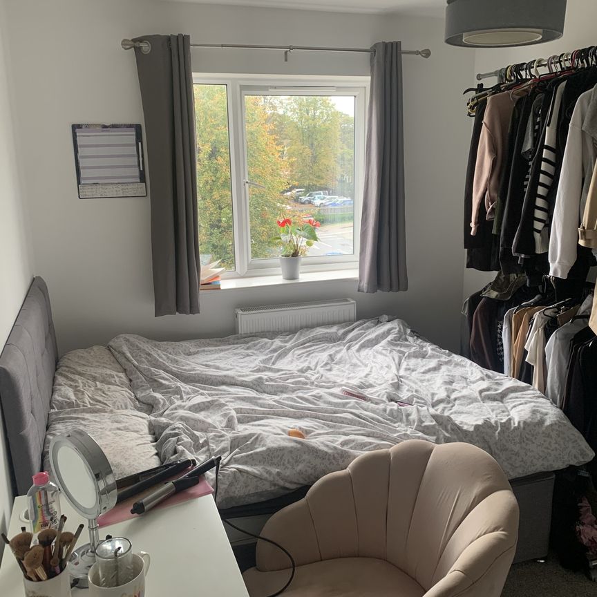 St Johns Close, Peterborough, Thorpe Road - Photo 1