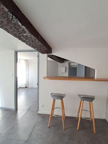 Location Appartement 3 pièces 68m² - Photo 2