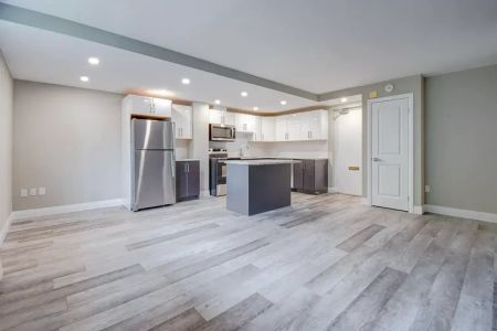 apartments at 45 Paisley Boulevard W - Photo 5