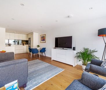 Station Road, Gerrards Cross,SL9 - Photo 2