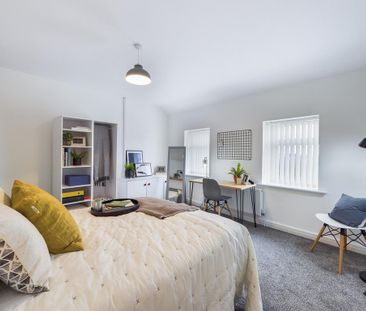 1 bedroom in a house share to rent - Photo 3