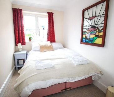 3 bedroom semi-detached house to rent - Photo 2