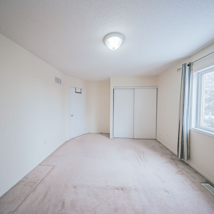 For Lease - 26 Peacock Crescent, Ajax, Ontario - Photo 1