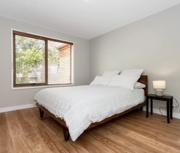 Modern Peaceful Two Bedroom Unit - Close to Transport - Photo 3