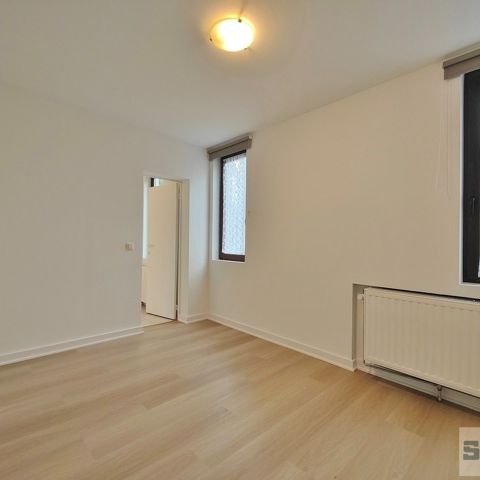 Rez-de-chaussée - à louer - Photo 1