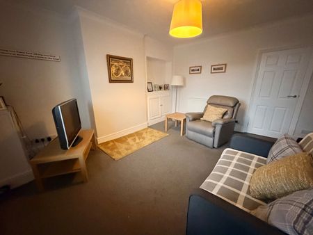 2 bedroom terraced house to rent - Photo 2