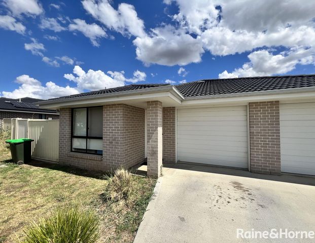 1/56 Kenny Drive, West Tamworth, NSW 2340 - Photo 1