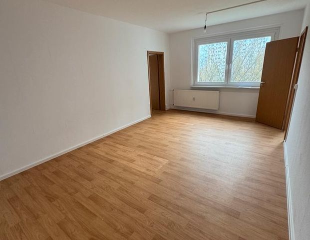 2-Zimmer-Wohnung in Hohenschönhausen ab 01.12.2025 - Photo 1