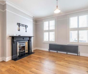 Kings Road, Cheltenham, GL52 - Photo 1