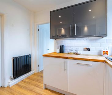 3 bed Terraced House for rent - Photo 6