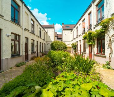 Prachtig gerenoveerde citéwoning nabij Coupure - Photo 3