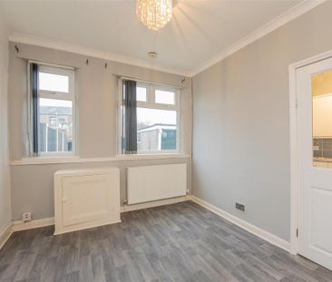 2 bedroom semi-detached house to rent - Photo 6