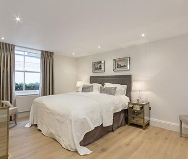 Beautifully presented two-bedroom apartment in Kensington - Photo 4