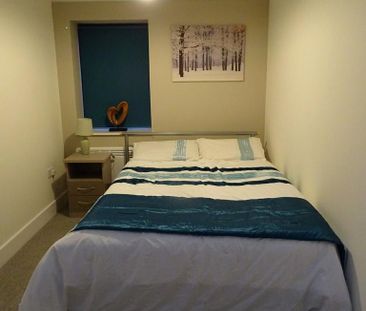 2 bedroom property to rent - Photo 1