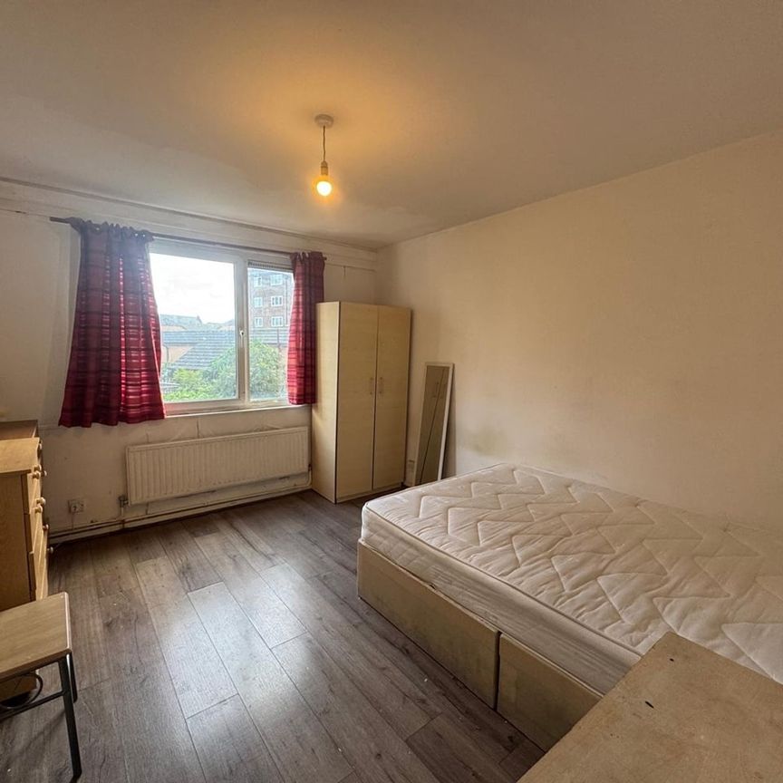 Room in a Shared Flat, Tufnell Court, E3 - Photo 1