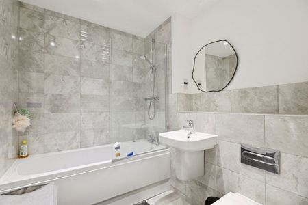 Colnebank Drive - Photo 3