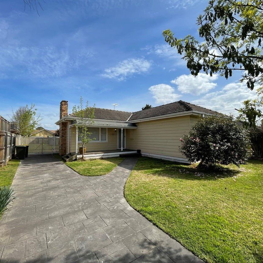 35 Lilac Street, Bentleigh East - Photo 1